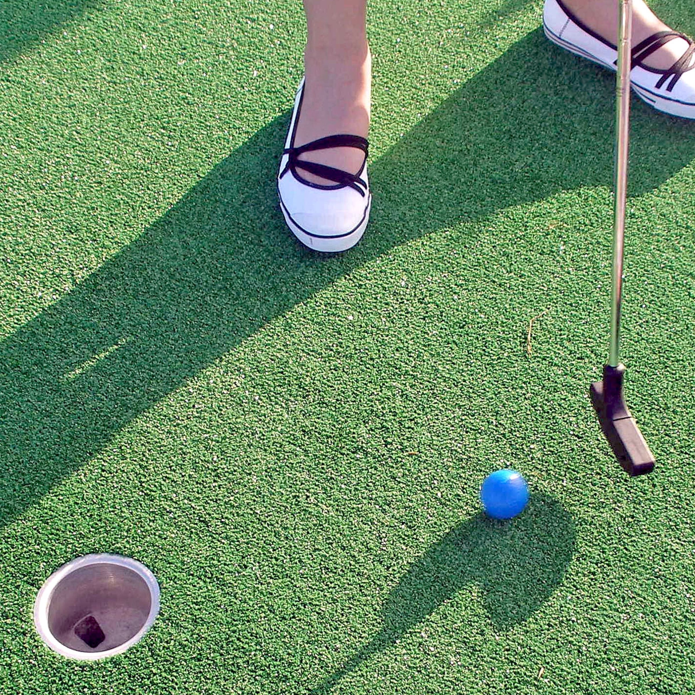 Adventure Golf
